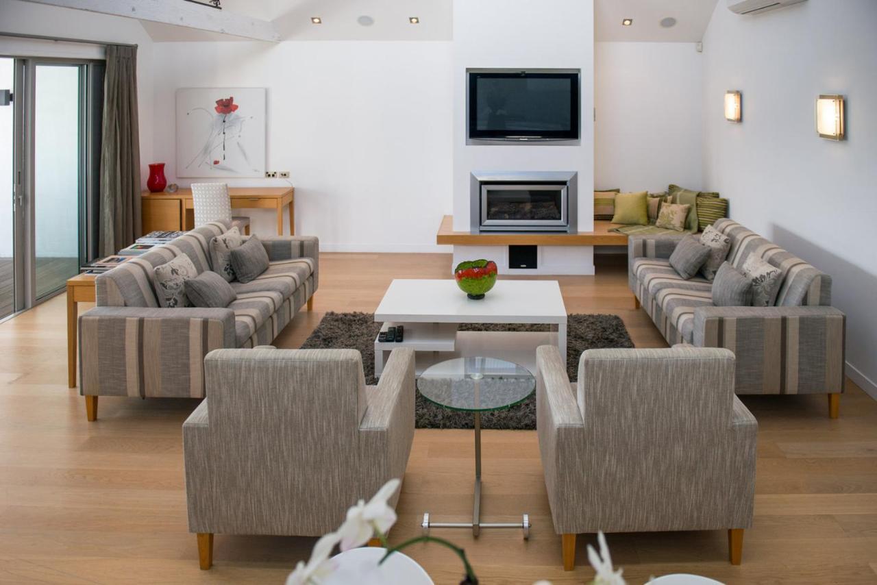 Luxurious Loft Apartments In The Heart Of Ahuriri Napier Exteriör bild